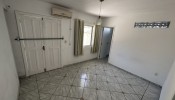 CASA EM BC RUA 2350