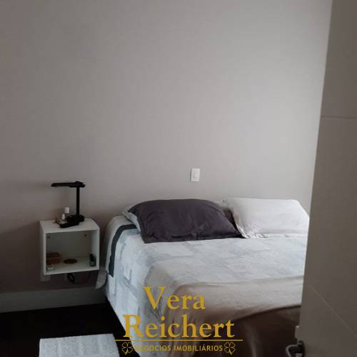 APTO 2 DEMI + 1 SU�TE COM 2 VAGAS GARAGEM ITAPEMA