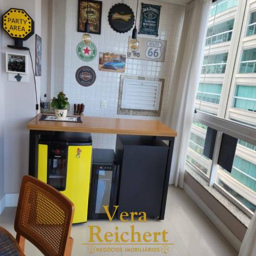 APTO 2 DEMI + 1 SU�TE COM 2 VAGAS GARAGEM ITAPEMA