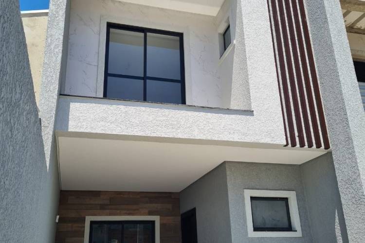 SOBRADO 3 DORM 2 VAGAS GAR. MORRETES