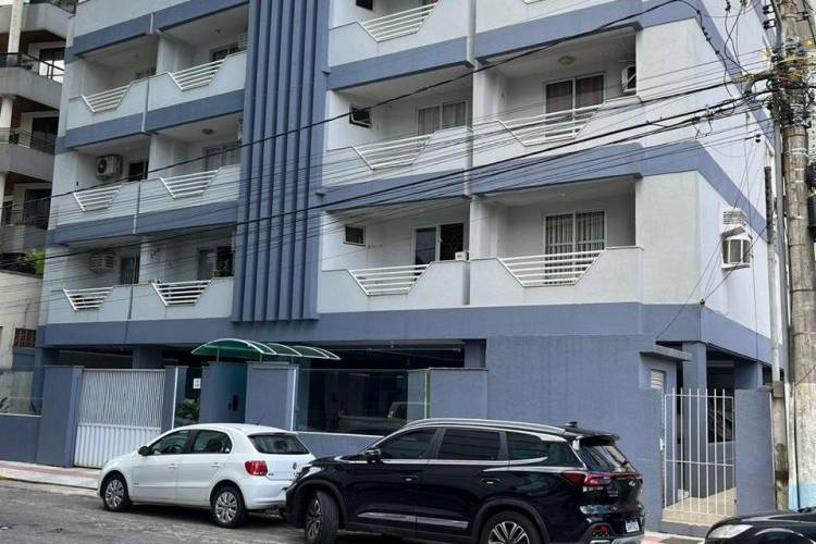 APTO 1 SU�TE + 1 DORM 1 VAGA GAR. MEIA PRAIA 
