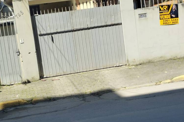 TERRENO AMPLO NA MEIA PRAIA DE ITAPEMA TERRENO AMPLO NA MEIA PRAIA DE ITAPEMA